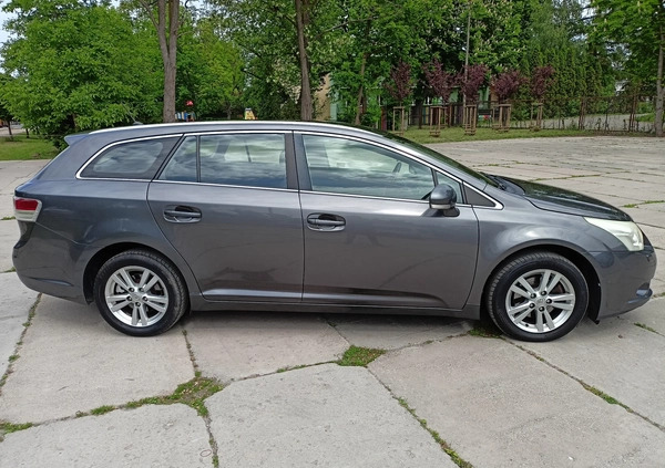 Toyota Avensis cena 20900 przebieg: 298596, rok produkcji 2009 z Błonie małe 277